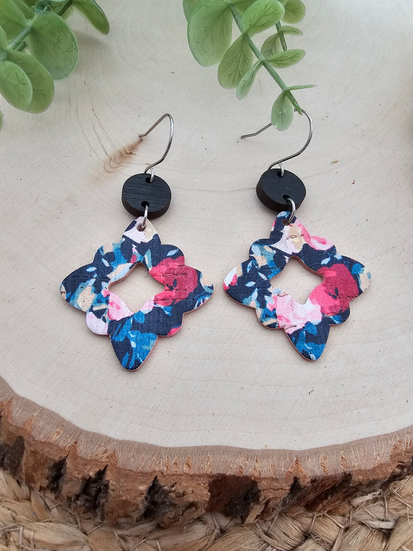 Midnight Rose Garden Scalloped Diamond Earrings