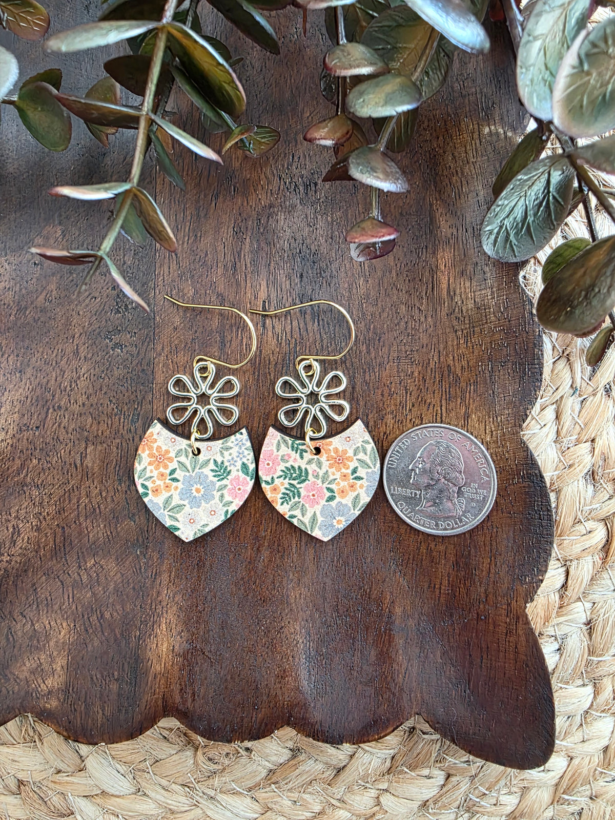 Vintage Floral Gold Pointed Drop Earrings