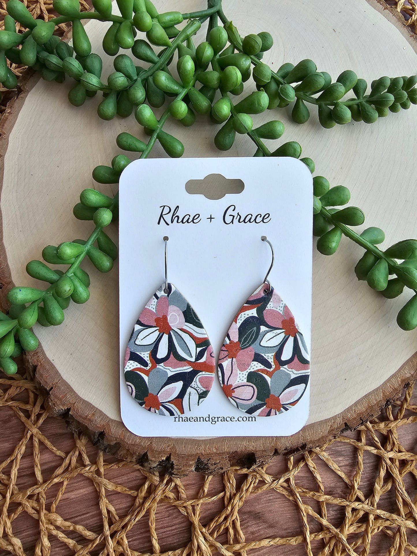 Retro Floral Teardrop Earrings - Medium