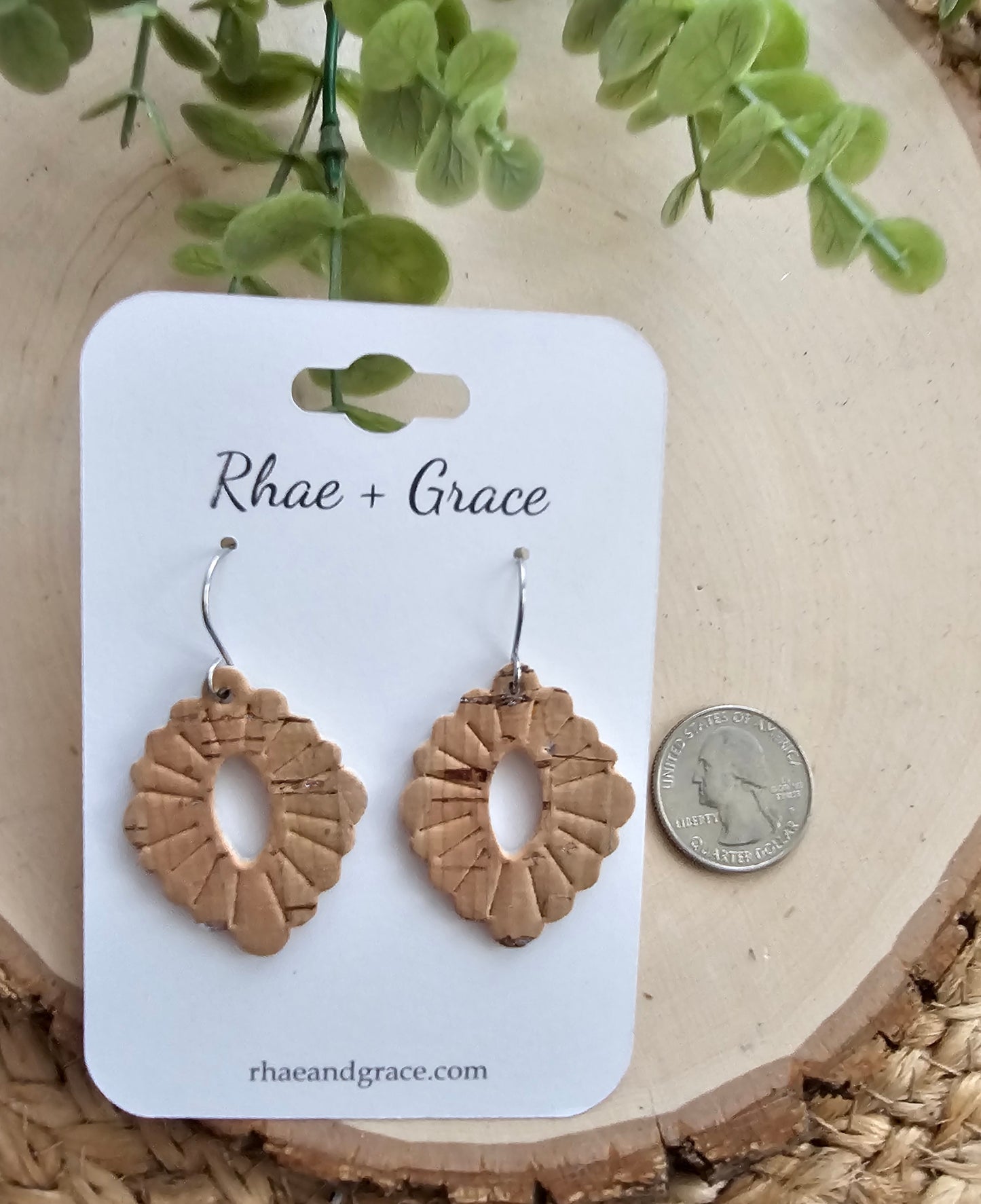 Dainty Scallop Embossed Earrings - Natural Cork