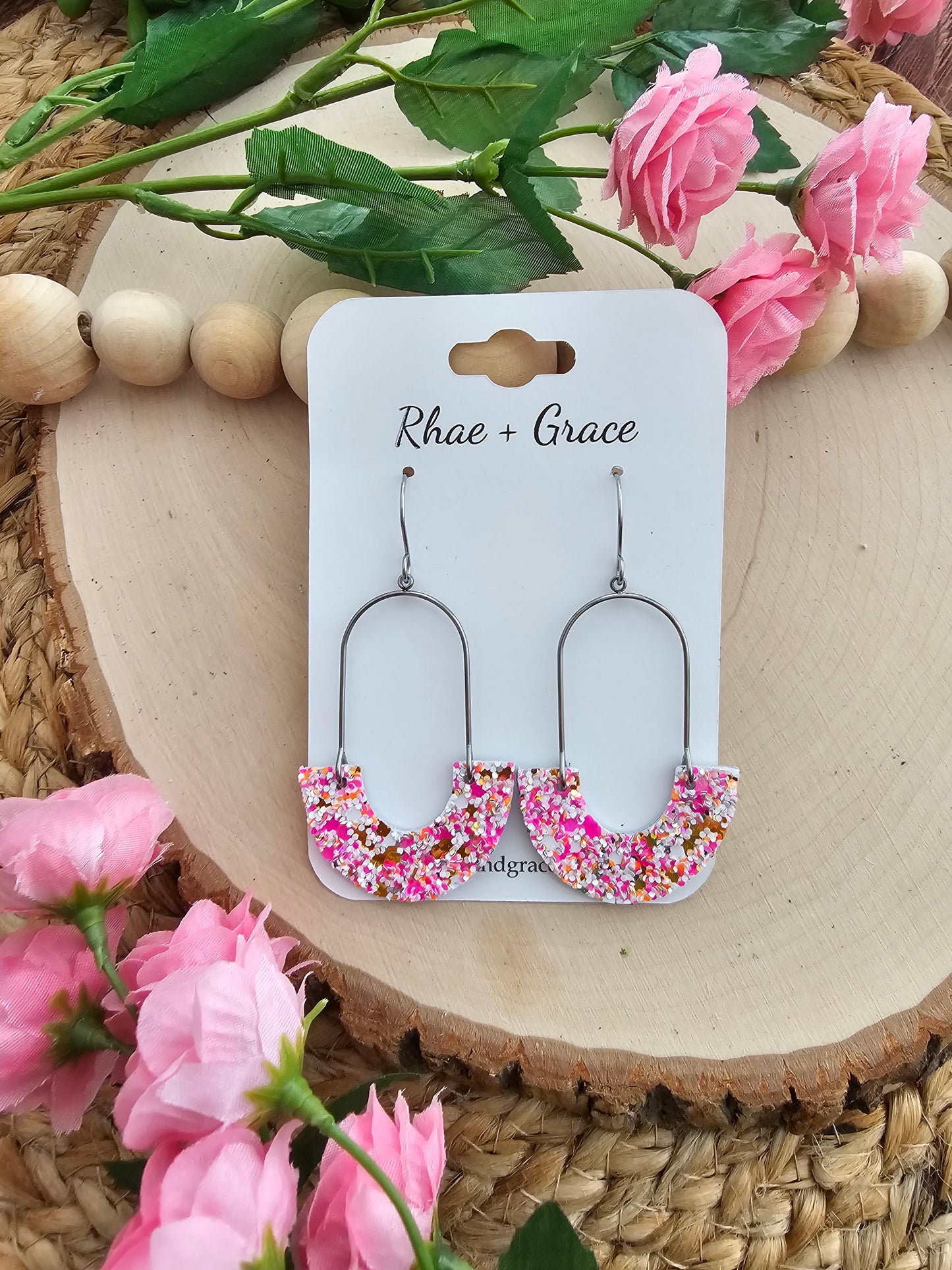 Cupid's Glitter Inverted Arch Earrings