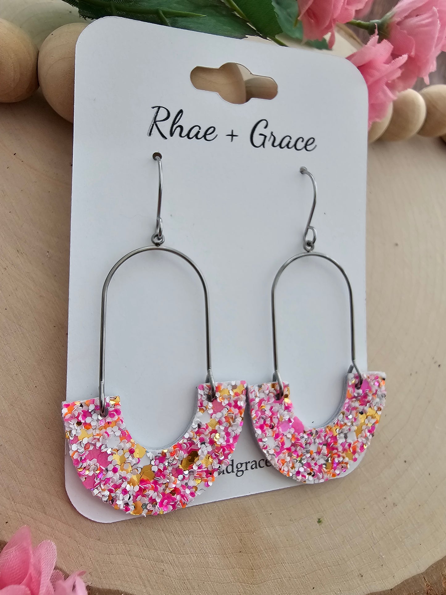 Cupid's Glitter Inverted Arch Earrings