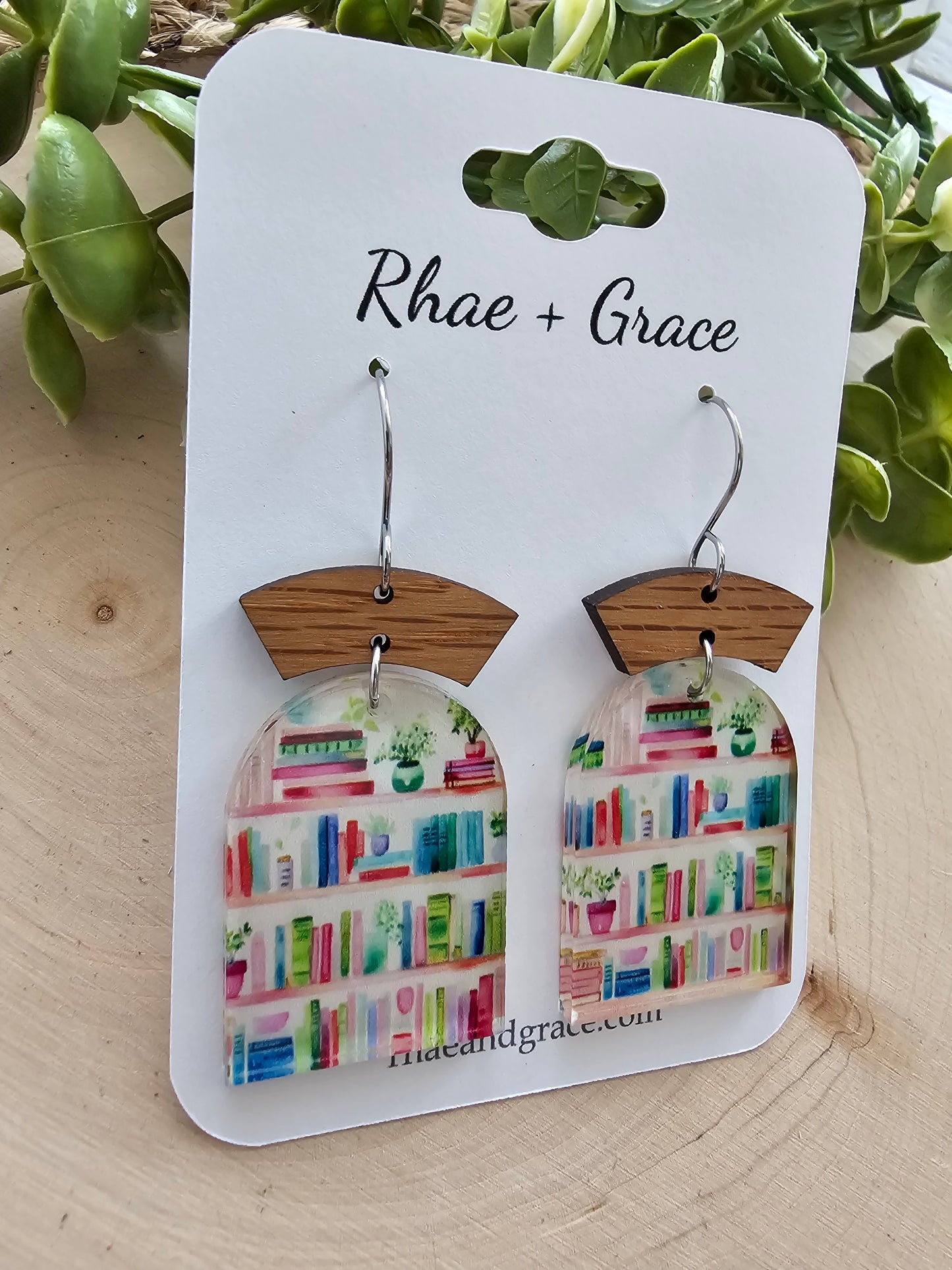 Book Lover Closed Arch Earrings