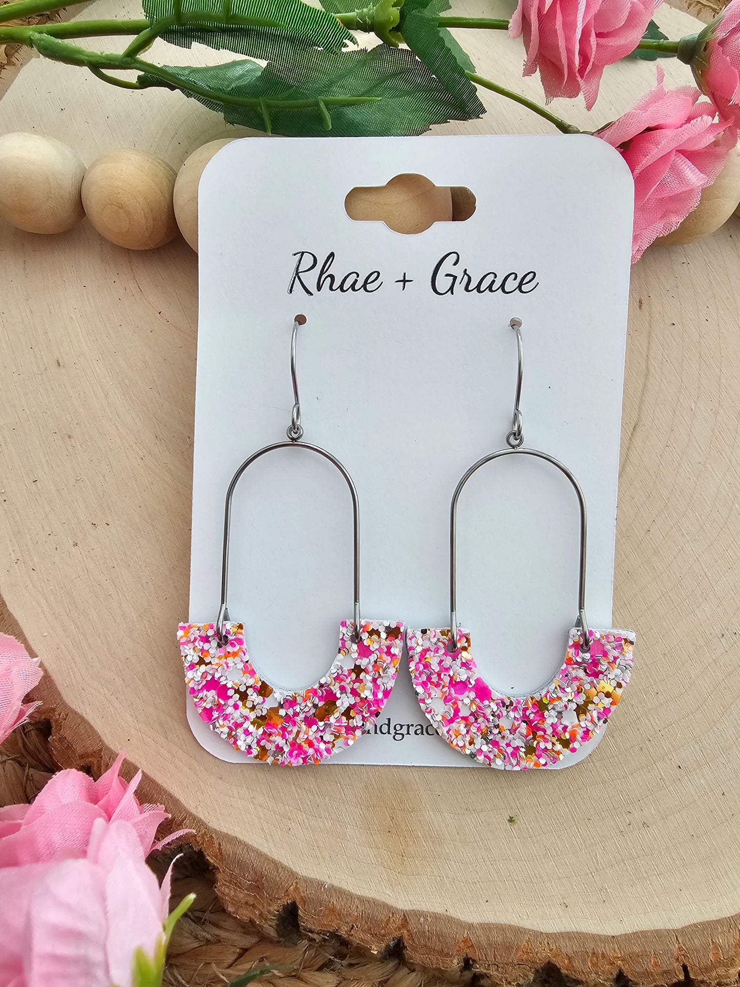 Cupid's Glitter Inverted Arch Earrings