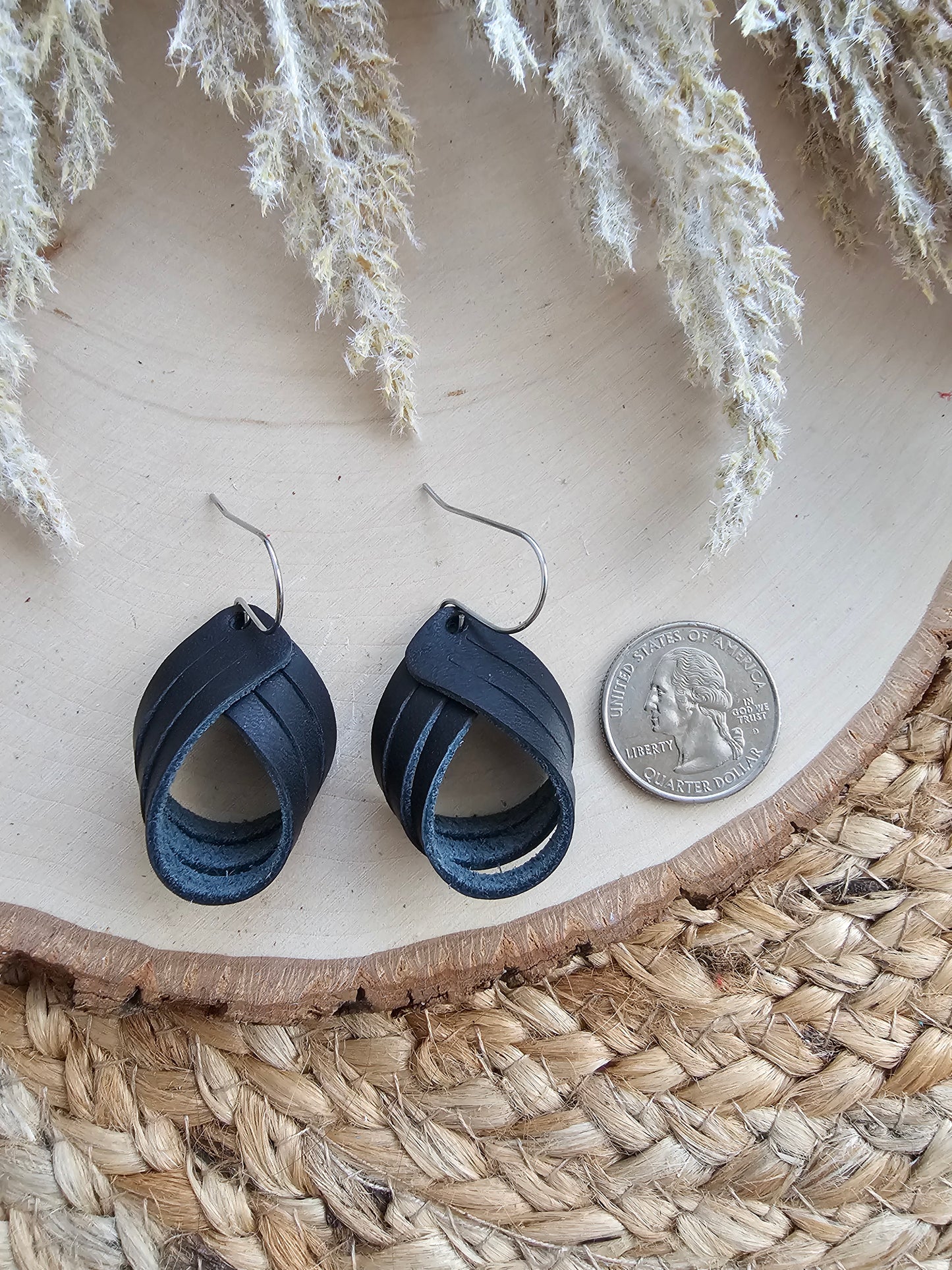 Black Sculpted Loop Earrings