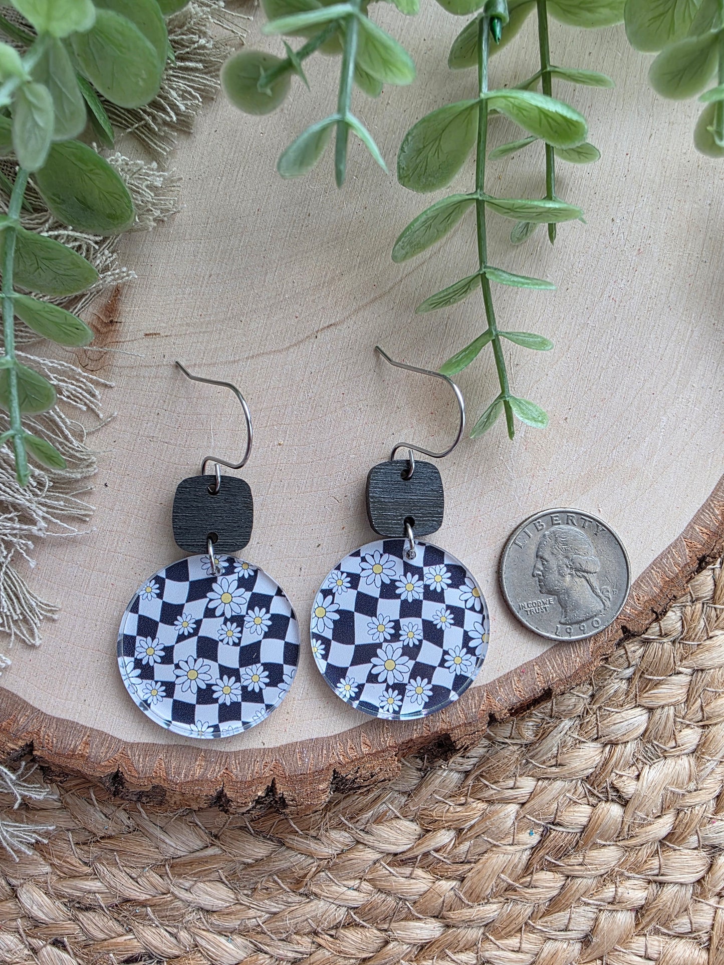 Acrylic Black & White Checkered Daisy CircleEarrings