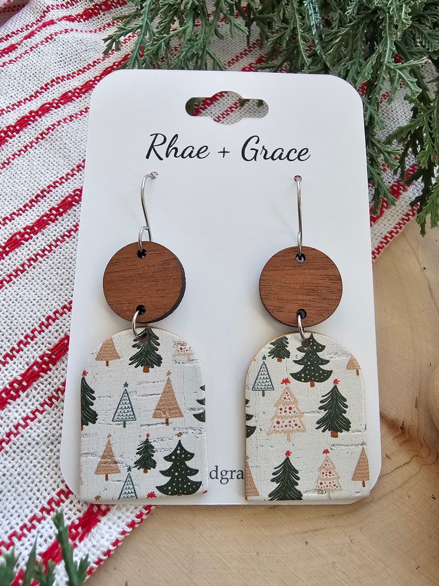 Merry & Bright Closed Arch Drop Earrings