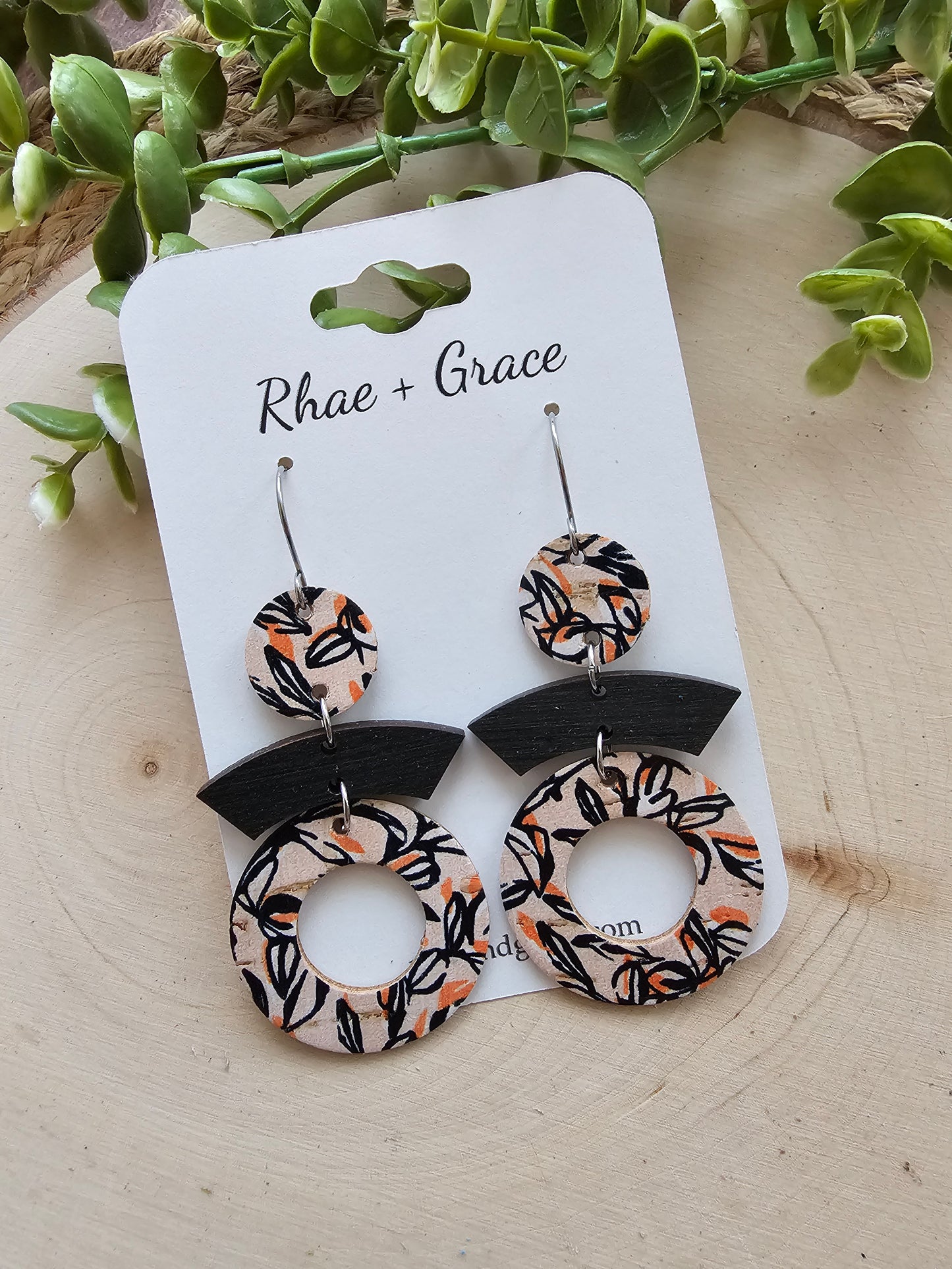 Autumn Vines Round Cutout Earrings