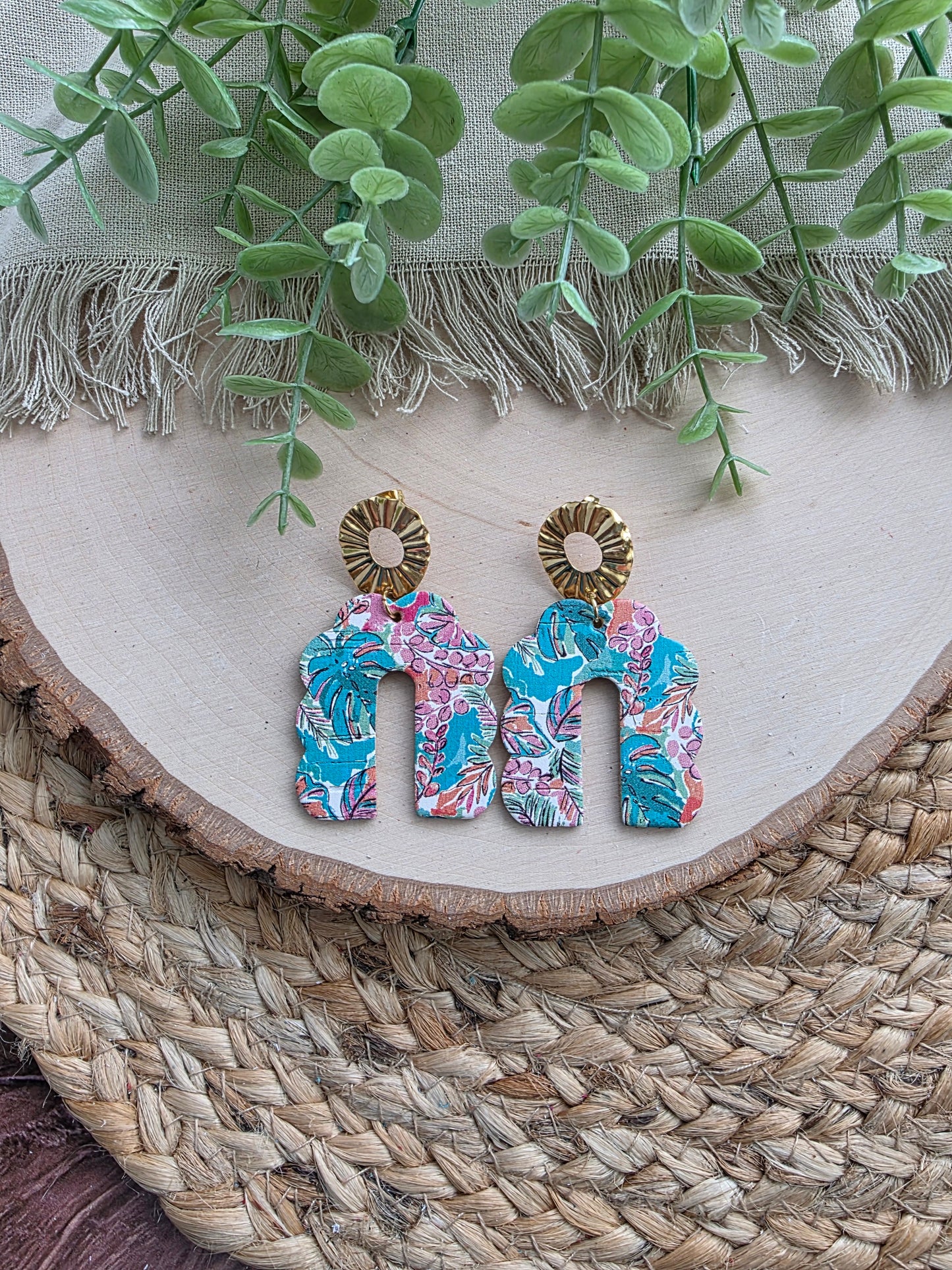 Tropical Monstera Scalloped Arch Earrings