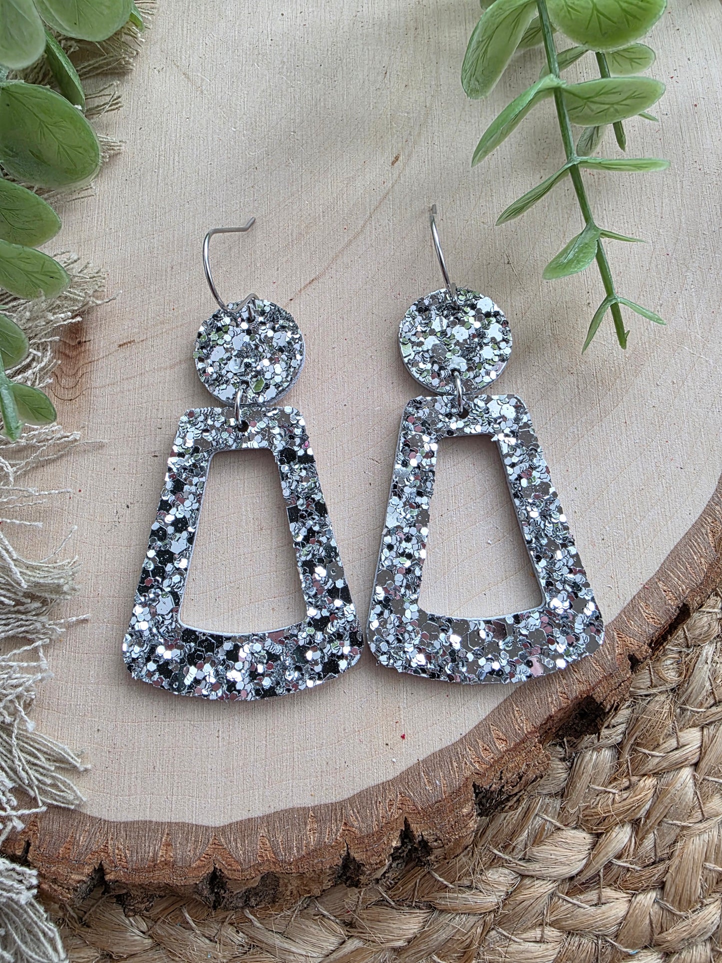 Silver Glitter Open Trapezoid Earrings