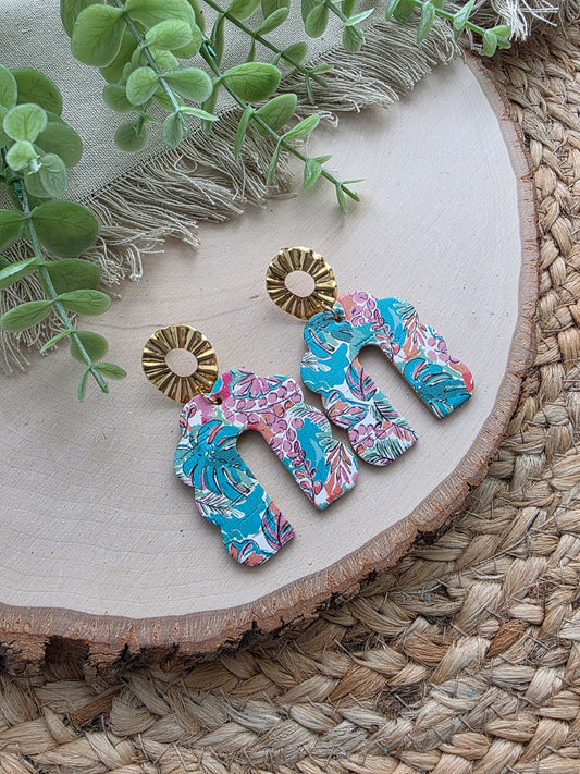 Tropical Monstera Scalloped Arch Earrings