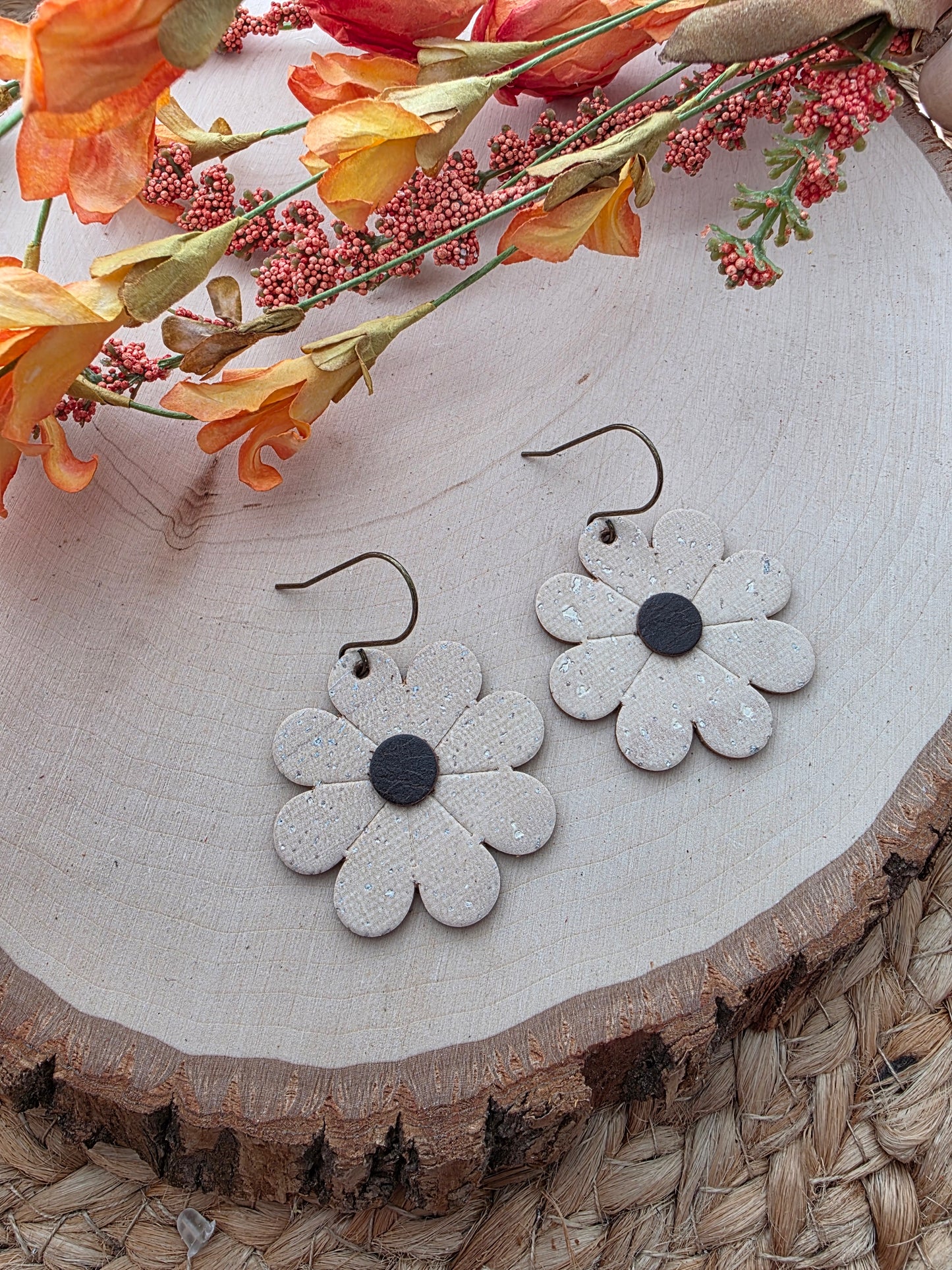 Neutral Beige Daisy Flower Earrings