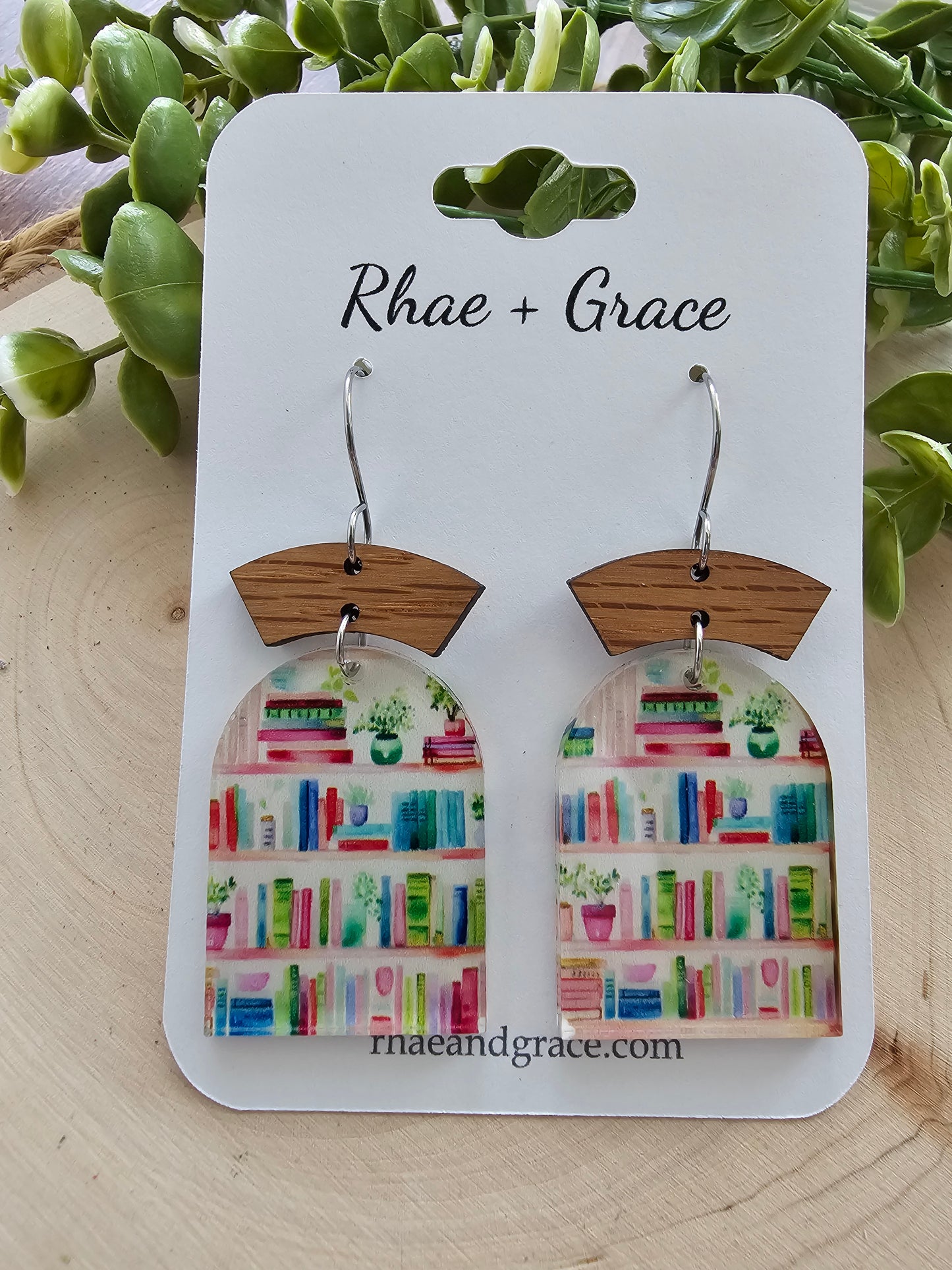 Book Lover Closed Arch Earrings