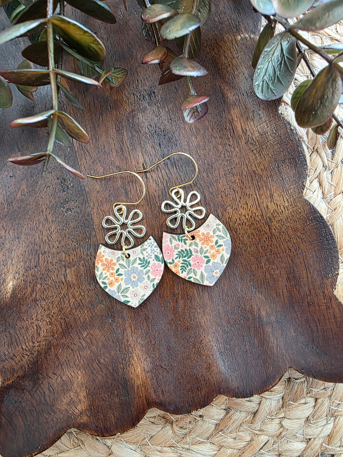 Vintage Floral Gold Pointed Drop Earrings