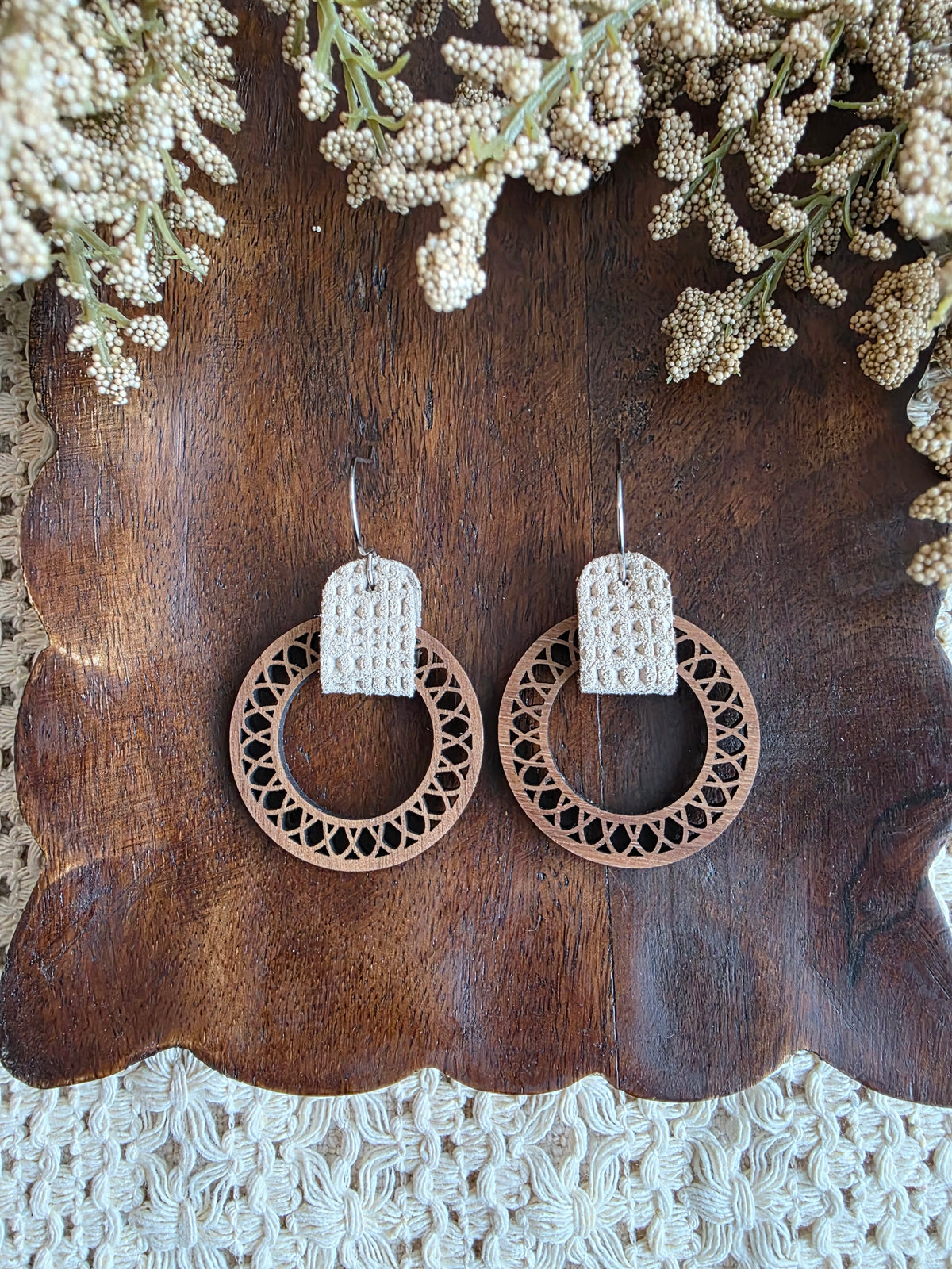 Intricate Hoop Earrings - Beige