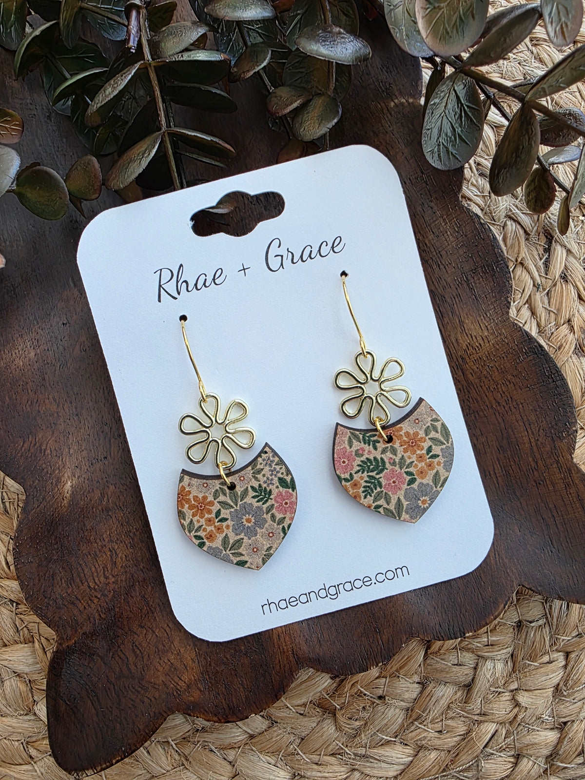 Vintage Floral Gold Pointed Drop Earrings