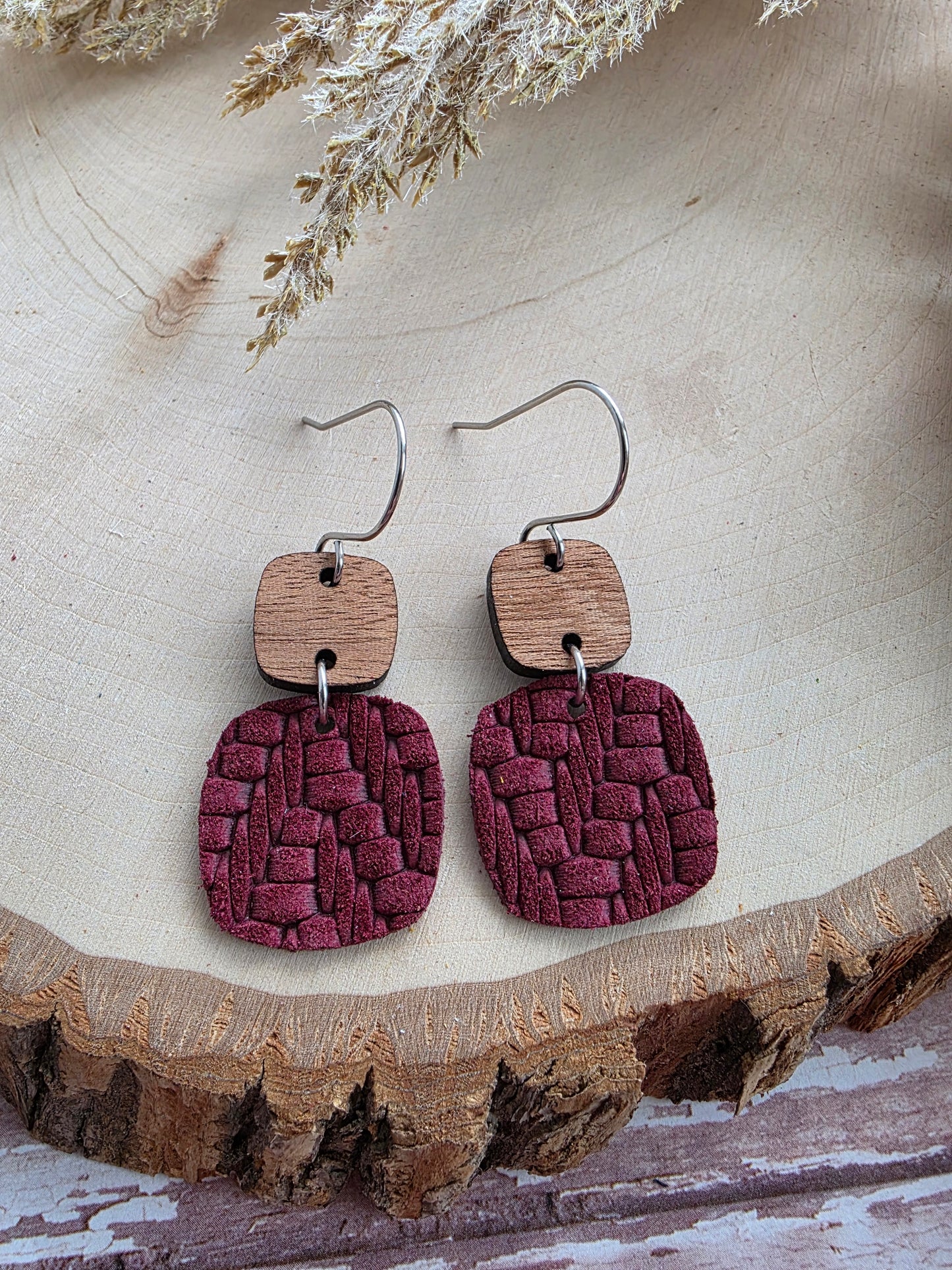 Red Wine Knit Embossed Braid Rounded Square Earrings